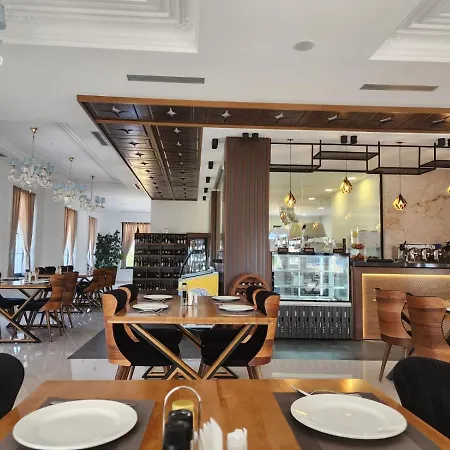 Imperador Palace Restorant Hotel 5*